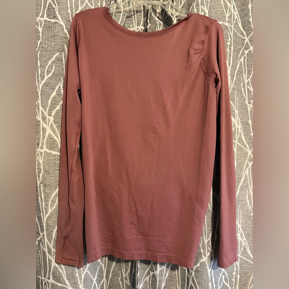 Lululemon Ruched V-Neck Long Sleeve Top - mauve size 12 - Picture 4 of 4